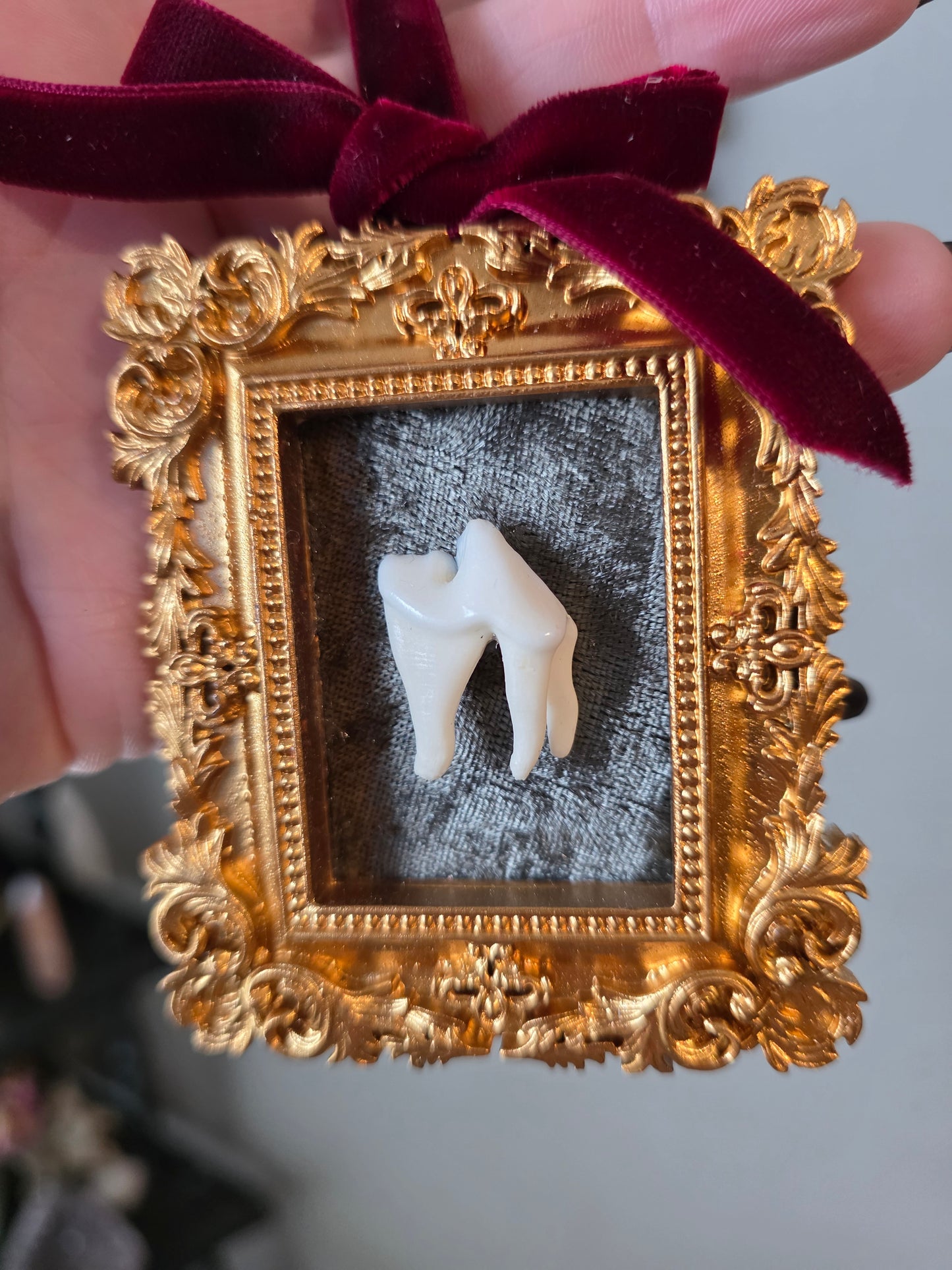 1 Christmas bone ornaments