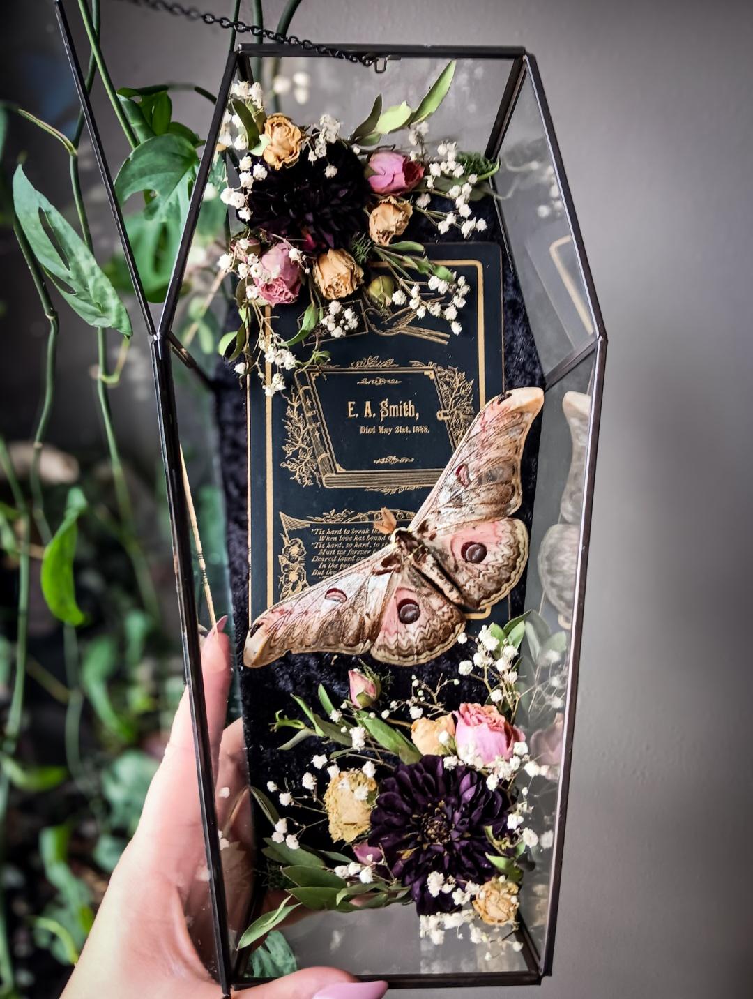 funeral card coffin
