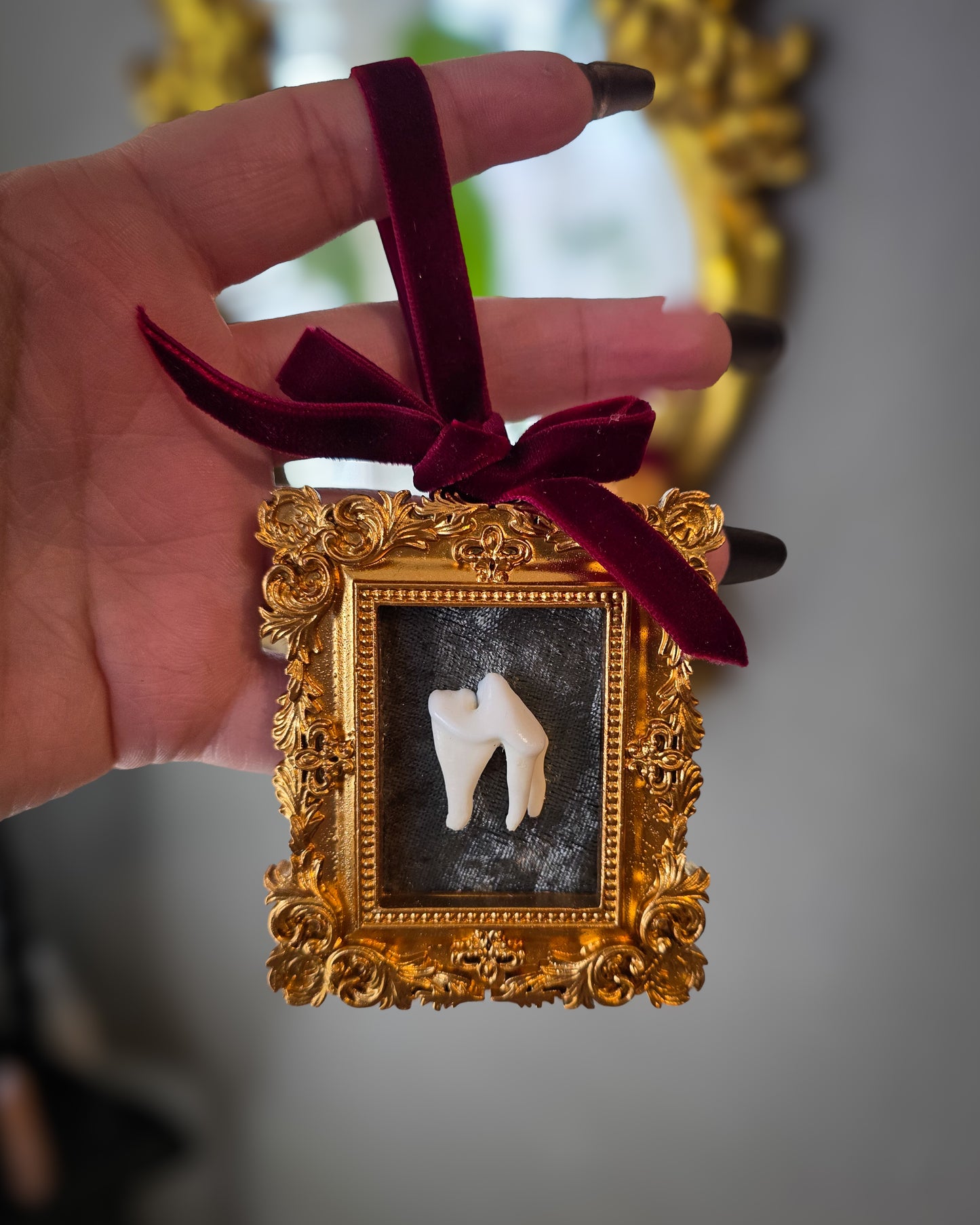 1 Christmas bone ornaments